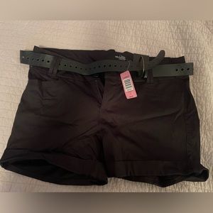 Torrid shorts with belt NWT